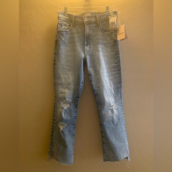 MOTHER JEANS. Insider Crop Step Fray. Love in a boat. - Picture 1 of 8